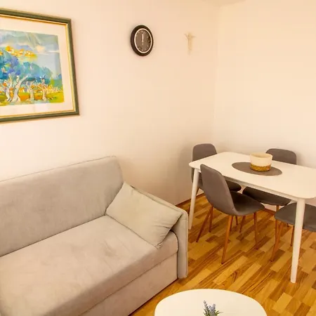 Apartment Damir With Balcony In Quiet Area Baska (Krk)